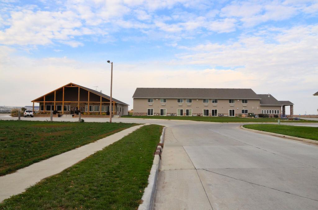 Cobblestone Inn & Suites - Lake View Exterior foto